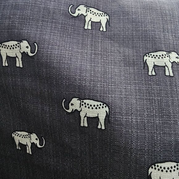 LOFT Coastal Gray (Dark Gray/Blue) Elephant Print The Riviera Short Size 8 - Picture 8 of 11